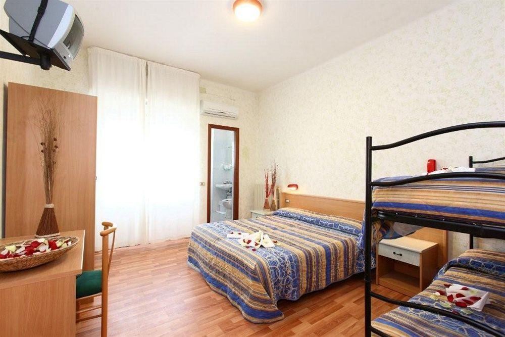 Hotel Miramare Marotta Eksteriør bilde