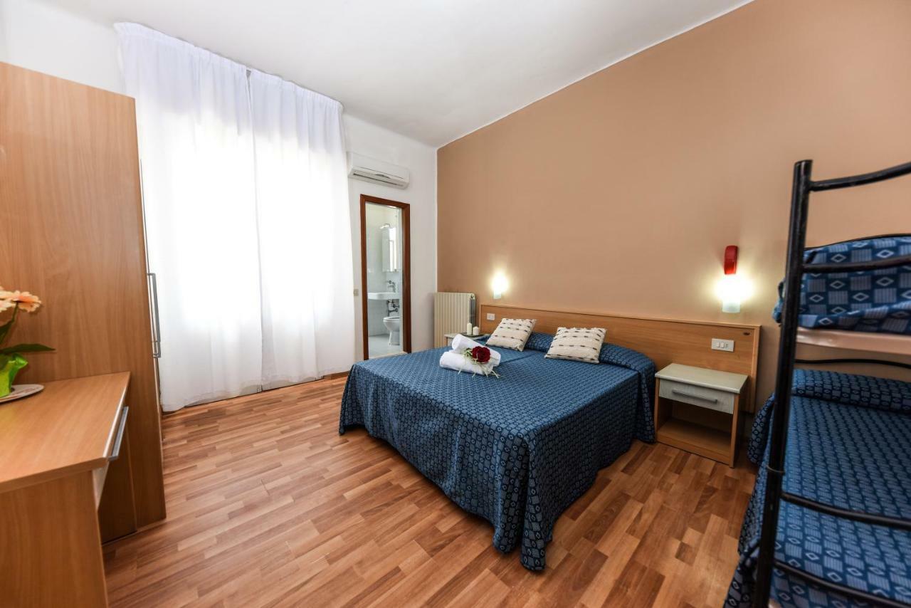 Hotel Miramare Marotta Eksteriør bilde