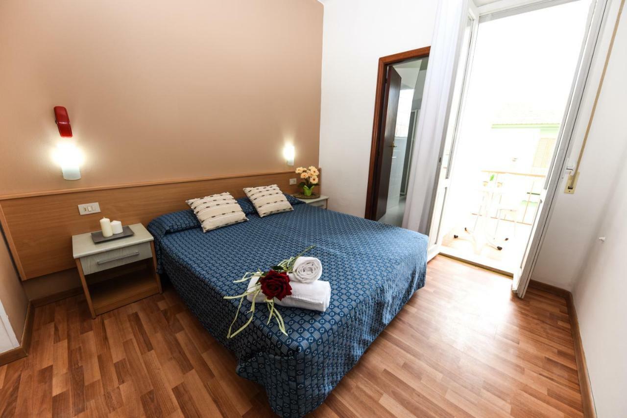 Hotel Miramare Marotta Eksteriør bilde